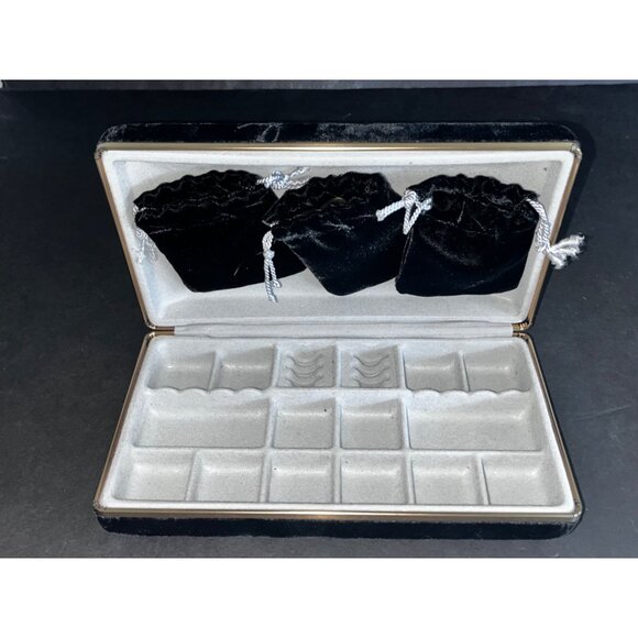 Vintage Black Velvet Jewelry Storage Box 16 Sections & 3 Drawstring Pouches - Picture 1 of 8